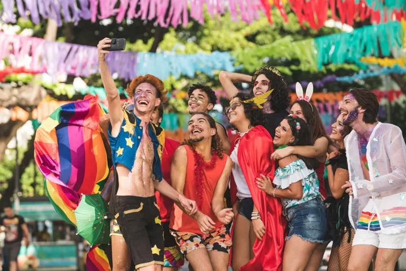 Mardi Gras 2026: History, Dates & What to Wear | Iconic Outfitters