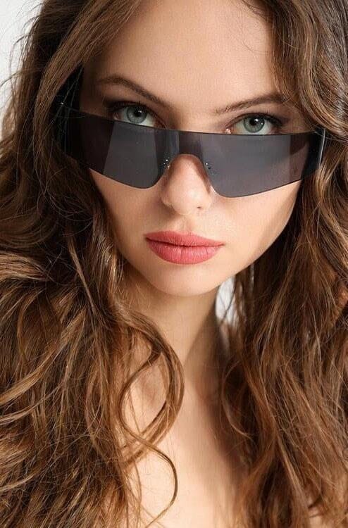 Anouk Futuristic Shield Sunglasses Sunglasses Iconic Outfitters 
