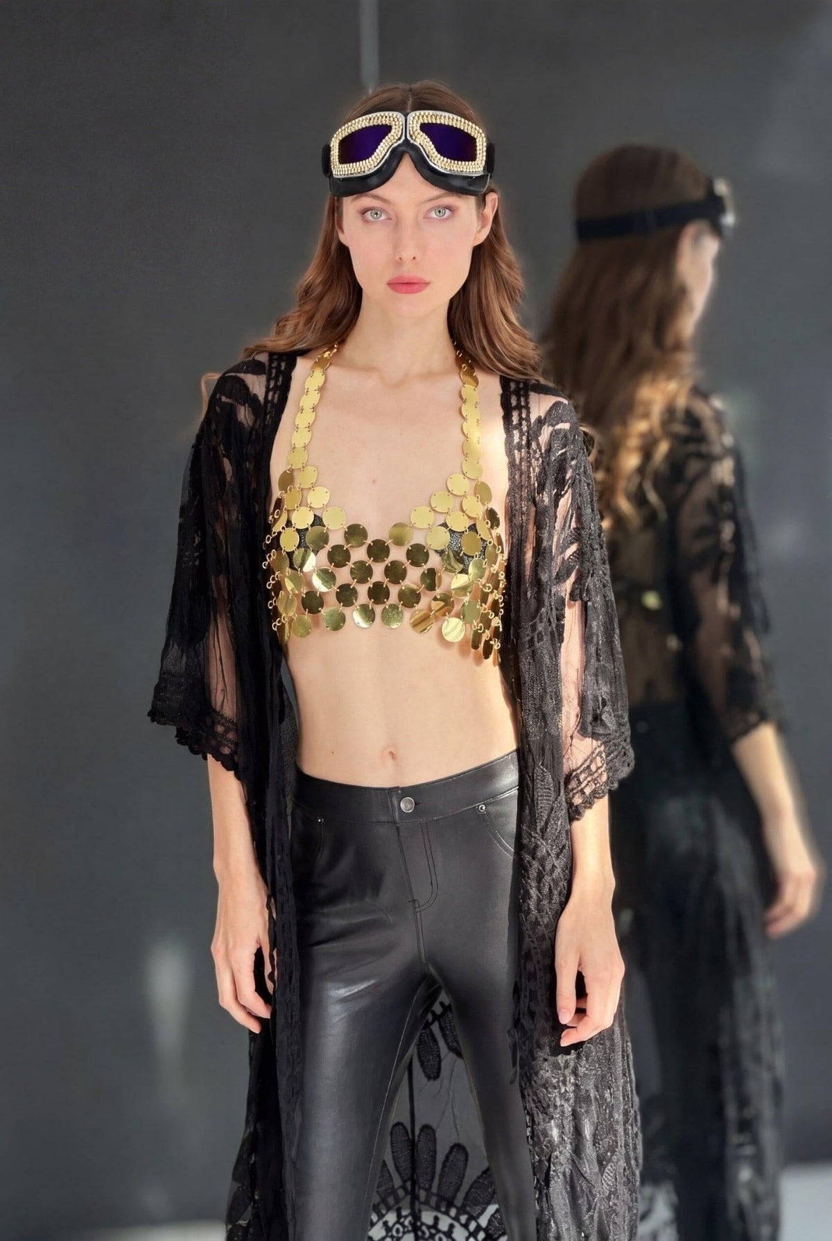 Saretta Chain Top Tops Iconic Outfitters 