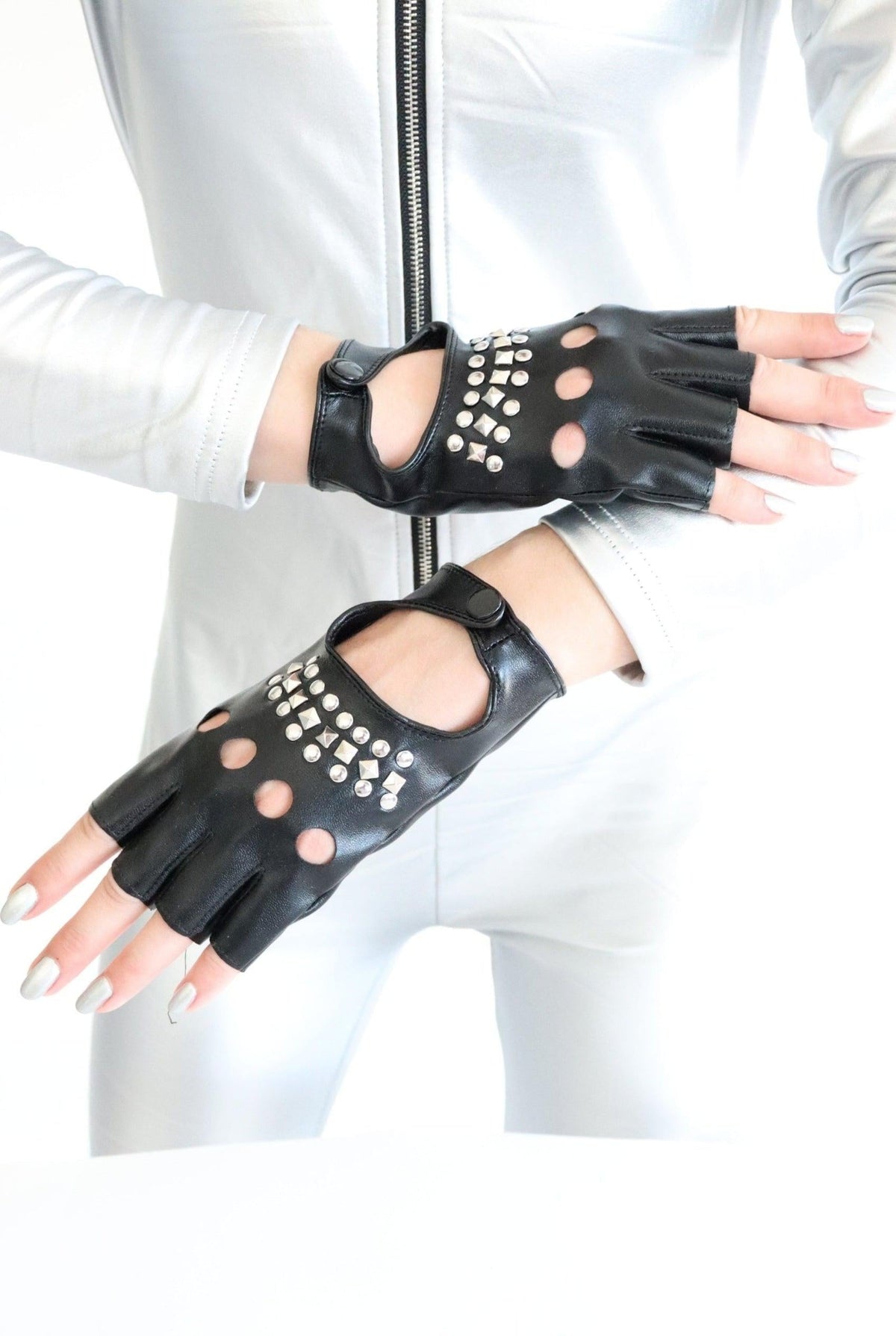 Solon Black Festival Fingerless Gloves Gloves Iconic Outfitters 