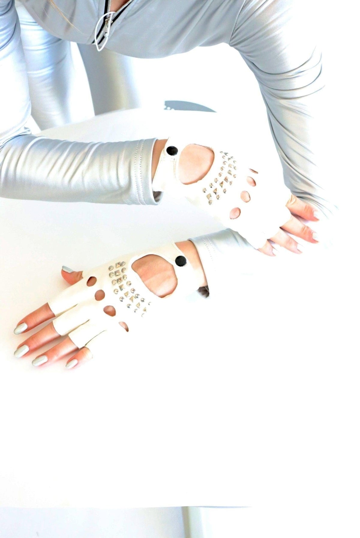 Solon Festival Fingerless Gloves Gloves Iconic Outfitters 