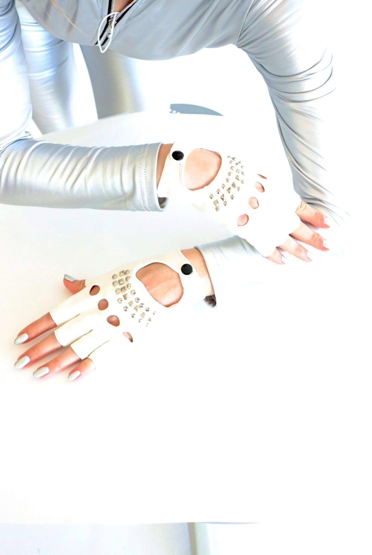 Solon Festival Fingerless Gloves Gloves Iconic Outfitters 
