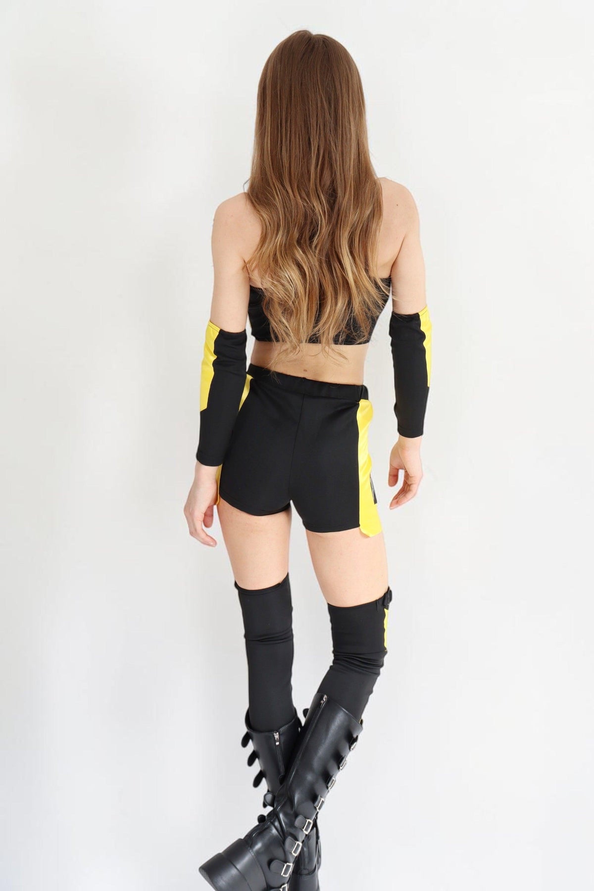 Vexis Cyber Set Set Iconic Outfitters 