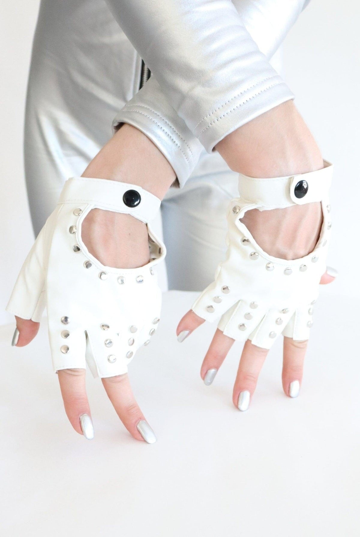 Xyla White Studded Fingerless Gloves Gloves Iconic Outfitters 
